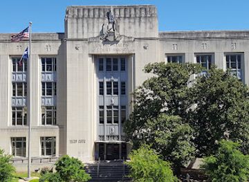 texas/central-texas/landmark/historic-old-u-s-courthouse