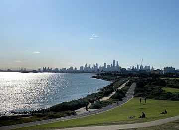 australia/eastern-victoria/landmark/sir-redmond-barry-statue