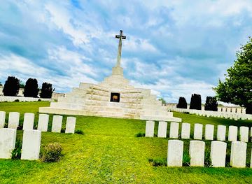 belgium/ypres/landmark/ypres-town-cemetery