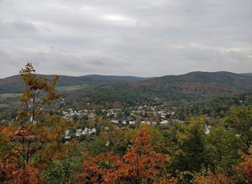 vermont/woodstock/landmark/faulkner-park