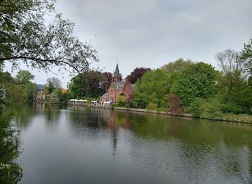 belgium/bruges/minnewater/landmark/beguinevest