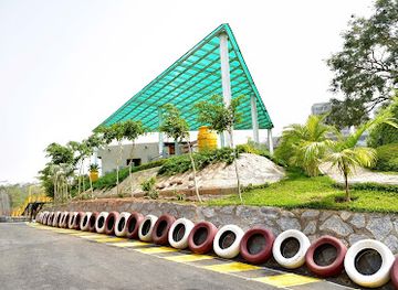 nigeria/abuja/landmark/bush-riders-go-karting