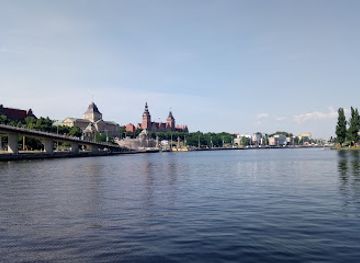 poland/szczecin-lagoon/landmark/tramwaj-wodny-w-szczecinie-przystanek-bulwar-piastowski