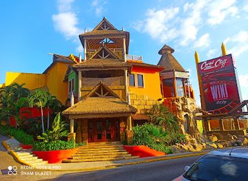jamaica/montego-bay/hip-strip/landmark/coral-cliff