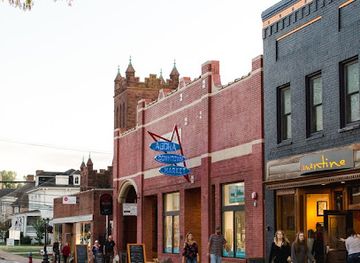 virginia/harrisonburg/landmark/heartworn-vintage