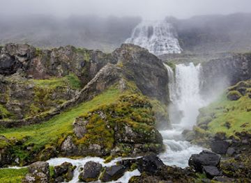 iceland/dynjandi-waterfall/landmark/gongumannafoss