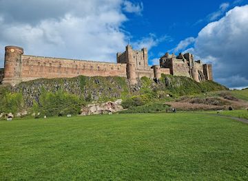 united-kingdom/northumberland/attraction/bamburgh-castle-2