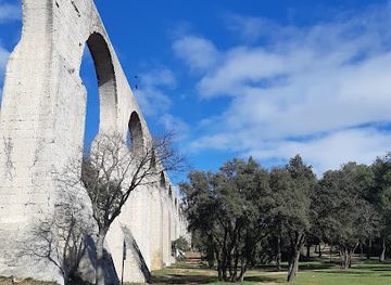 france/languedoc/landmark/aqueduc-de-castries