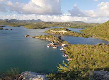 curacao/groot-santa-martha/landmark/balneario-di-santa-martha