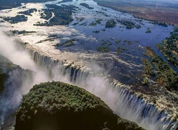 zambia/batoka-gorge/landmark/devil-s-pool-piscina-del-diablo