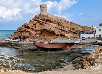 oman/ras-al-jinz/landmark/al-ayjah-lighthouse
