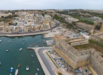 malta/central-region/landmark/post-of-castile