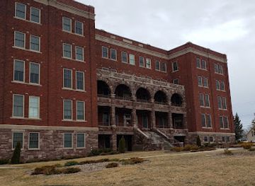 michigan/marquette/landmark/former-holy-family-orphanage