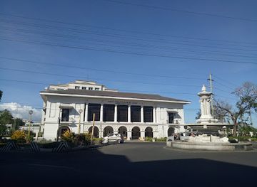 philippines/western-visayas/landmark/casa-real