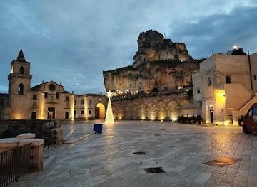 italy/matera/landmark/piazza-s-pietro-caveoso