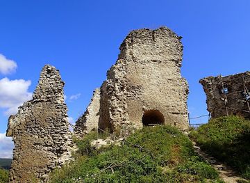 slovakia/zemplinska-sirava/landmark/vinne-castle
