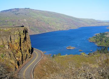 oregon/hood-river-county/landmark/columbia-river-gorge