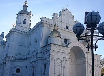 ukraine/poltava/landmark/cathedral-square