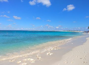 the-bahamas/nassau-and-paradise-island/landmark/paradise-beach