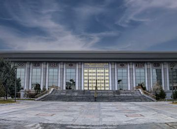turkmenistan/ashgabat/landmark/turkmen-carpet-museum