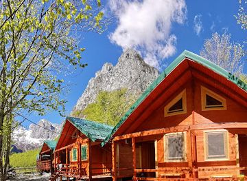 montenegro/prokletije/landmark/katun-maja-karanfil