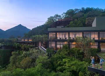 sri-lanka/cultural-triangle/landmark/heritance-kandalama