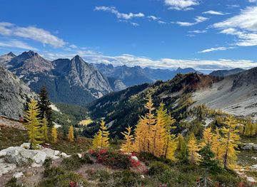 washington/the-methow-valley/landmark/maple-pass-trailhead