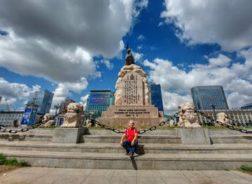 mongolia/karakorum/landmark/sukhbaatar-square