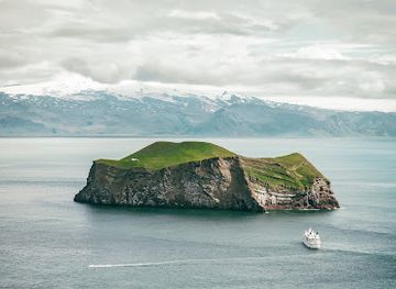 iceland/westman-islands/landmark/visit-westman-islands-tours-and-packages