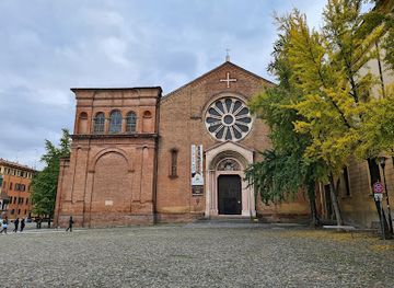 italy/bologna/landmark/basilica-of-san-domenico