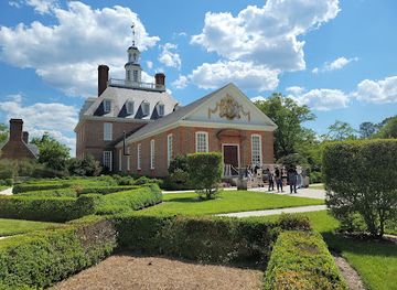 virginia/williamsburg/landmark/palace-gardens