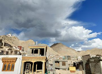 india/leh/landmark/lehvenda-cafe