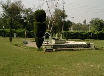 pakistan/rawalpindi/landmark/snake-house