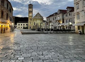 croatia/split/landmark/trg-svetog-stjepana-pjaca