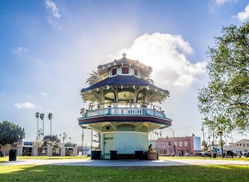 california/oxnard/landmark/plaza-park