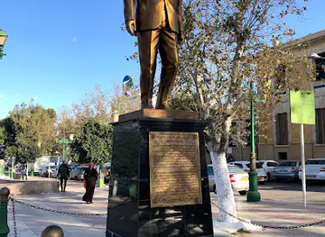Monument AHMED BEN BELLA