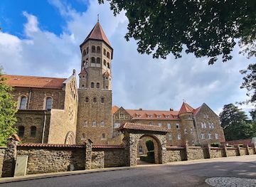 luxembourg/clervaux/landmark/abbaye-saint-maurice-de-clervaux