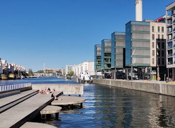 sweden/stockholm/sodermalm/landmark/hammarbyhamnen-walk