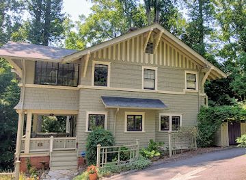 north-carolina/asheville-area/landmark/sunset-terrace-historic-district