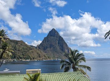 saint-lucia/soufriere-quarter/landmark/seashell-beach-restaurant