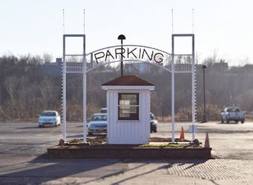 ohio/youngstown/landmark/the-youngstown-flea