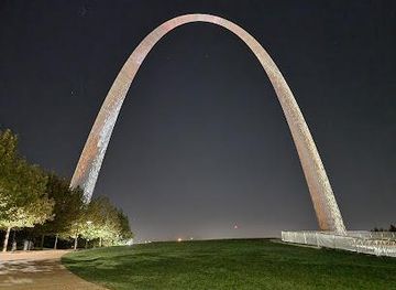 missouri/missouri-rhineland/landmark/the-gateway-arch