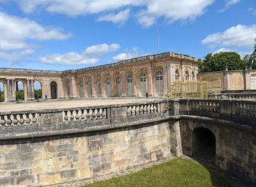 france/versailles/parc-de-versailles/landmark/grand-trianon