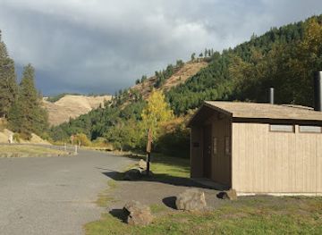 oregon/wallowa-lake/landmark/wallowa-lake-highway-forest-state-scenic-corridor