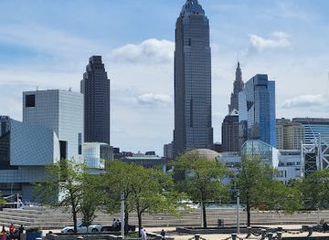 ohio/cleveland/landmark/nautica-queen