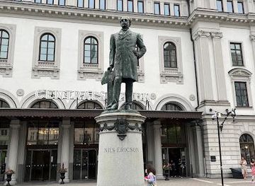 sweden/stockholm/landmark/statue-of-nils-ericson