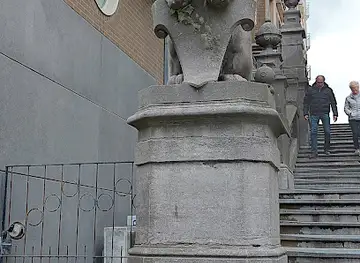 Kerkstraat - Leeuwen trap
