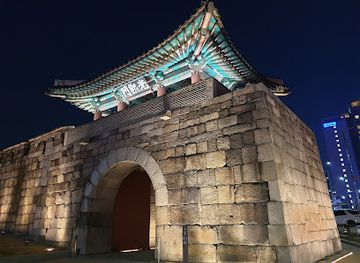 south-korea/seoul/landmark/gwanghuimun-gate