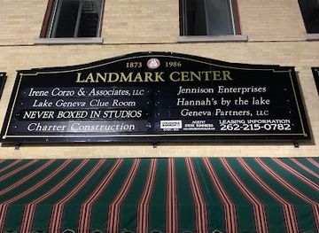 wisconsin/lake-geneva/landmark/never-boxed-in-studios