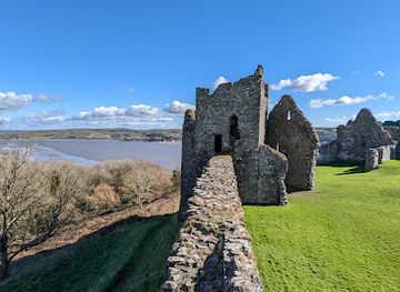 united-kingdom/dyfed/landmark/llansteffan-castle